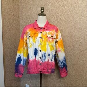 NWT Vibrant tie-dye denim jacket Features button closure and front pockets